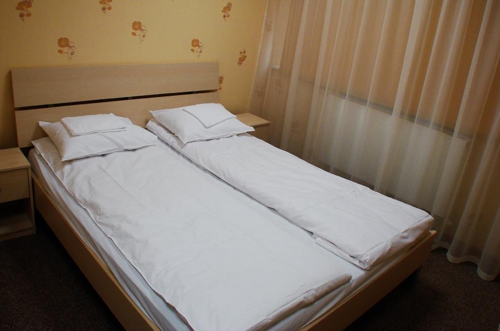 Eurohotel Maardu Oda fotoğraf